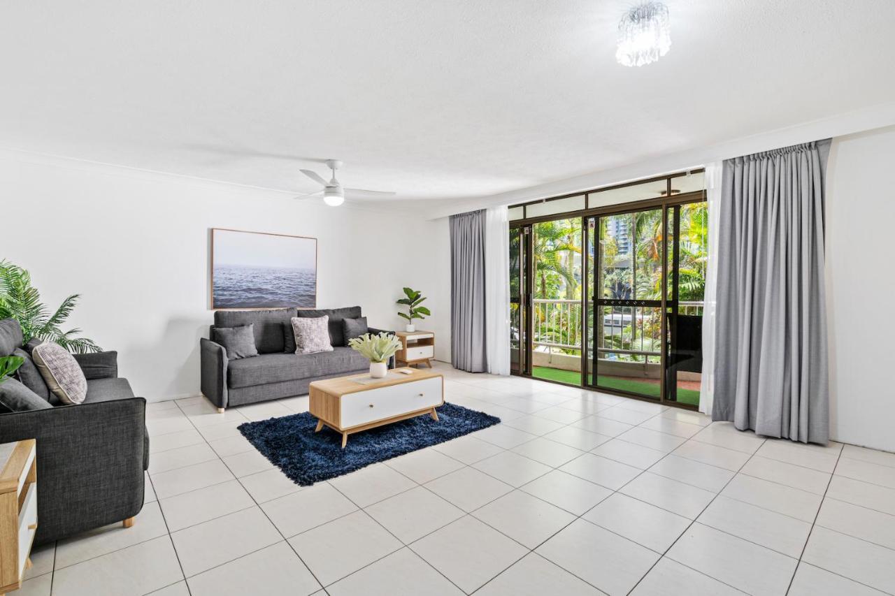 Coco Bella Dream In Surfers Paradise Gold Coast Buitenkant foto